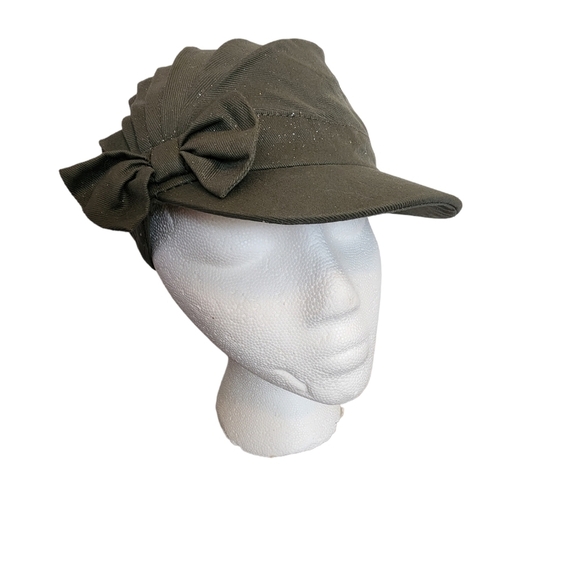 H&M Accessories - H&M Olive Green Hat